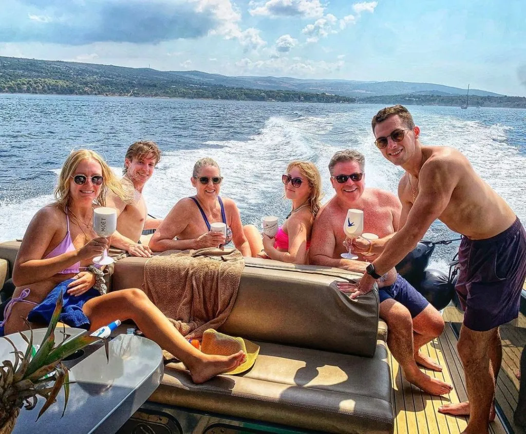 Enjoy a private experience on a luxury boat